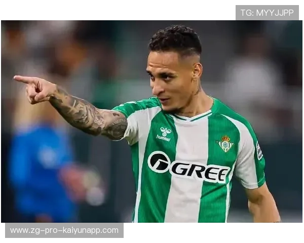 25岁曼联弃将安东尼荣获10分最佳：轰两世界波和助攻，太牛了，安东尼泰勒执法曼城对利物浦